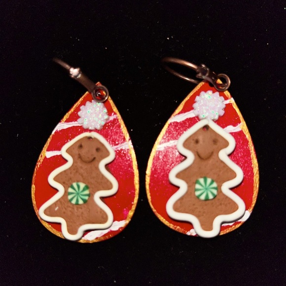 NWOT Gingerbread tree earrings are as cute as can be! - Picture 1 of 1